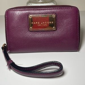 Marc Jacobs Leather Wristlet Wallet